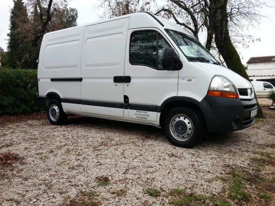 Renault Master Master 2.5 dCi 8m3 6