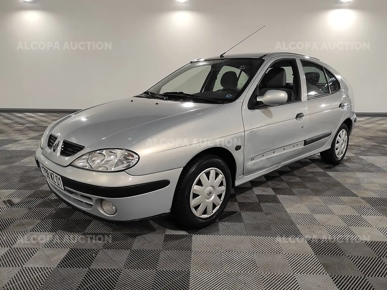 Renault Megane Megane 1.4 Authentique 6