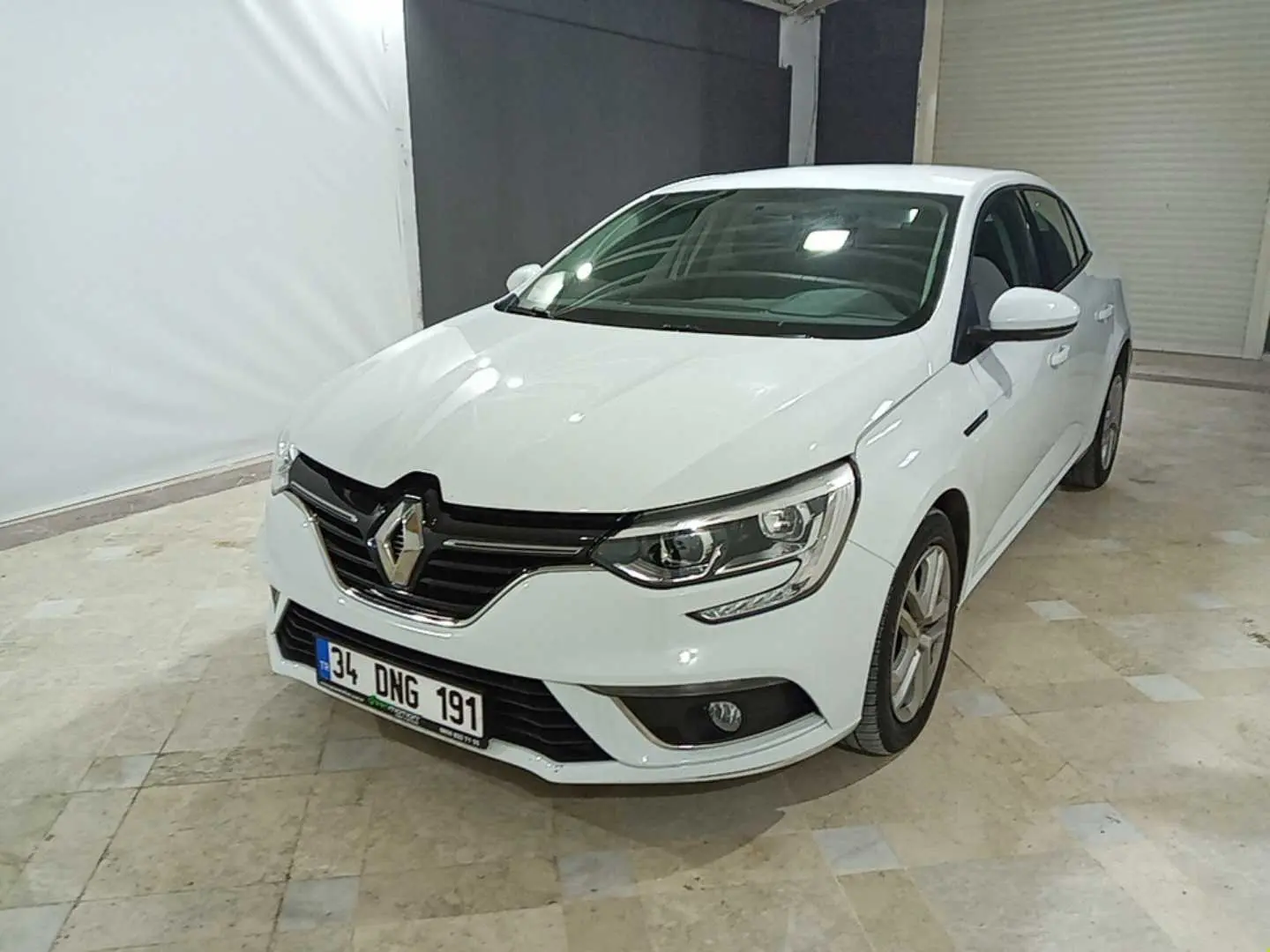 Renault Megane Megane 1.5 BluedCi Joy EDC (E) 6