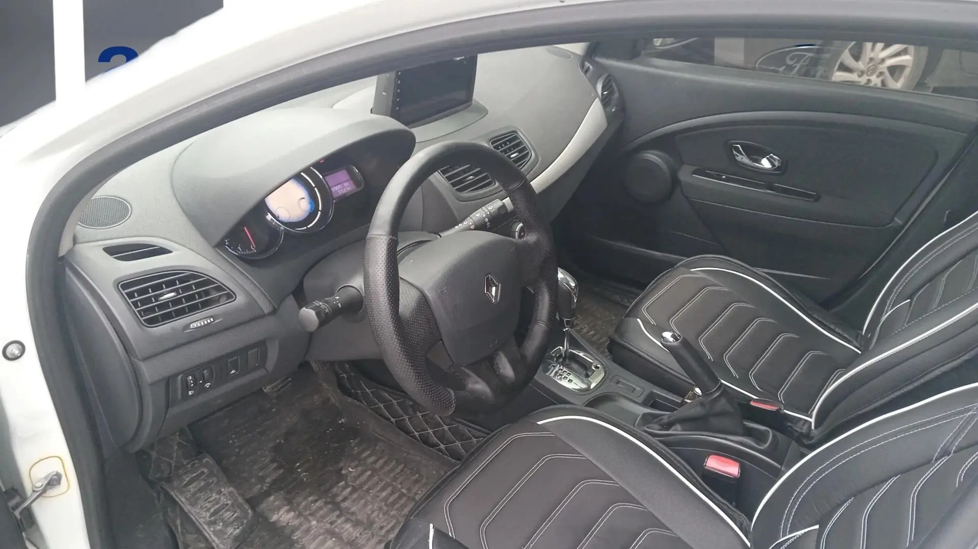 Renault Megane Megane 1.5 DCI Joy EDC 4