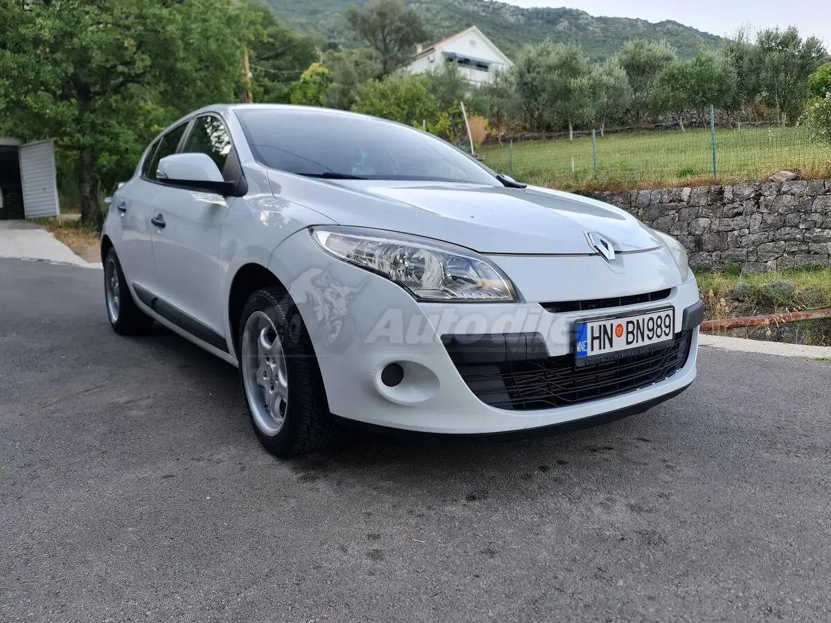 Renault Megane Megane 1.5 DCI Play EDC 7