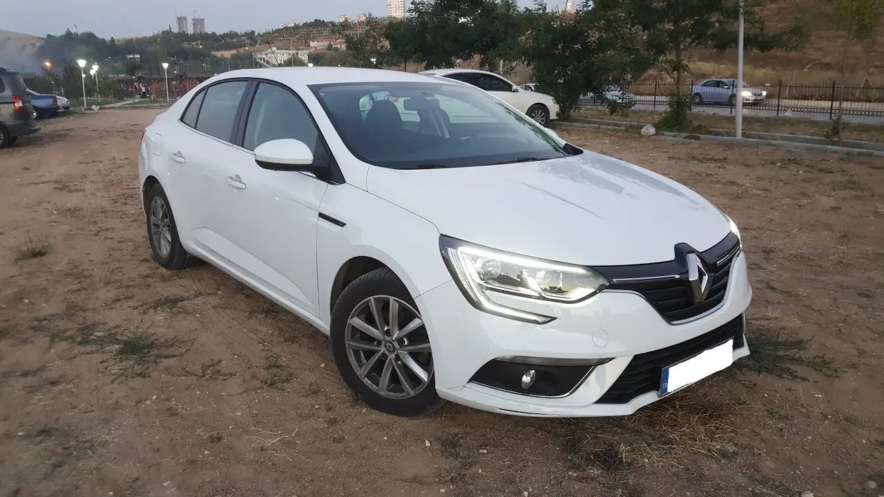 Renault Megane Megane 1.5 DCI Touch EDC 3