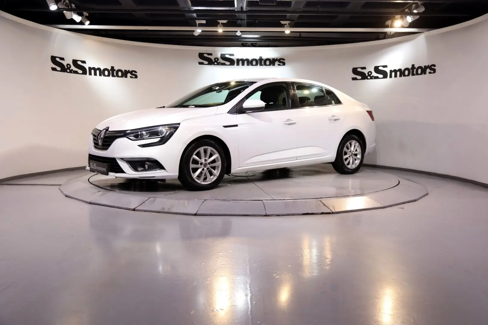 Renault Megane Megane 1.5 DCI Touch EDC 0