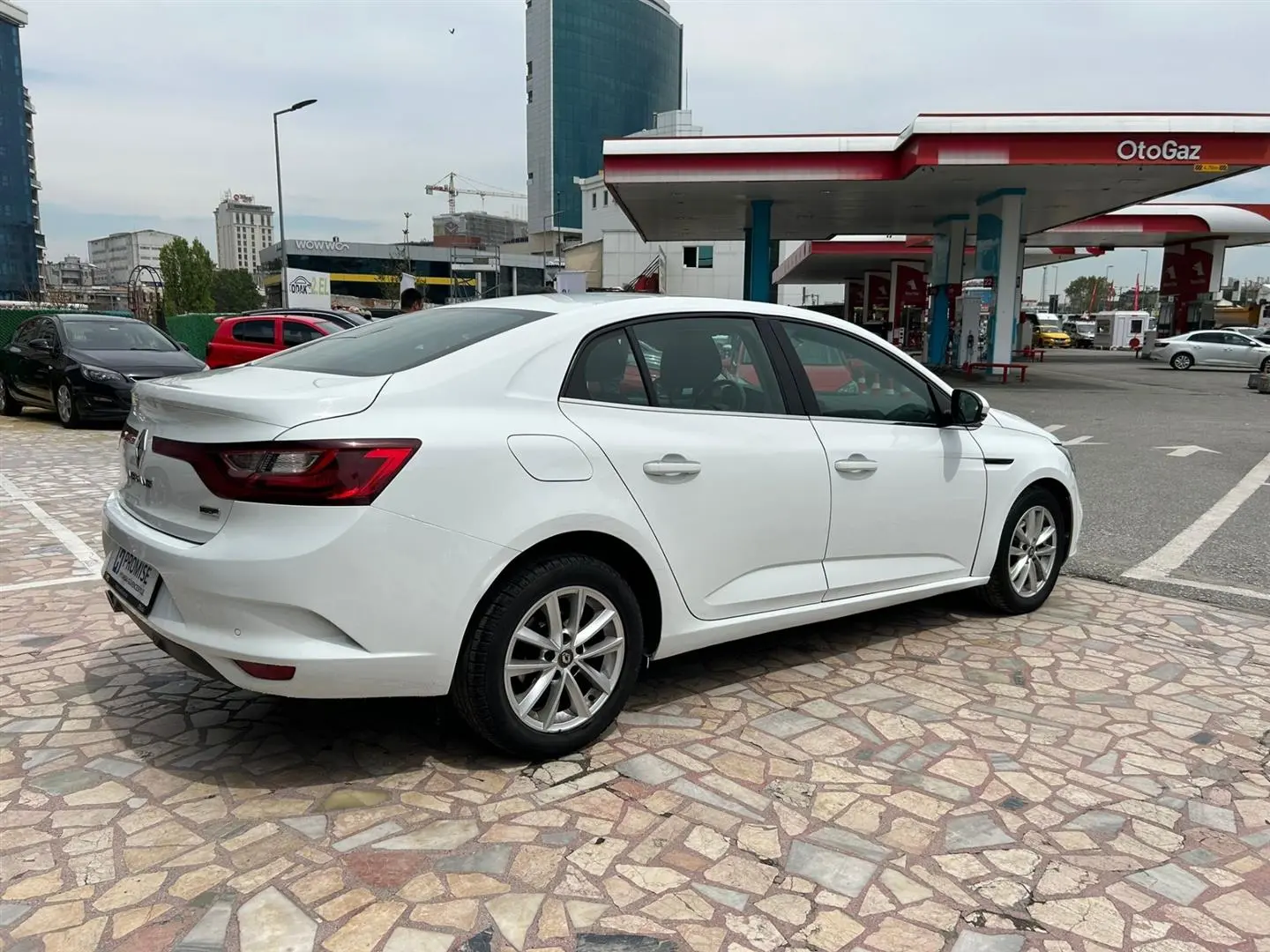Renault Megane Megane 1.5 DCI Touch Plus EDC 4