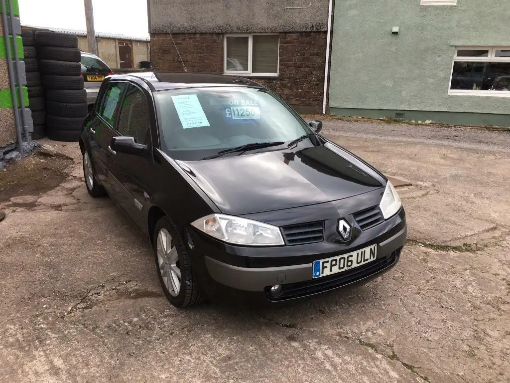 Renault Megane Megane 1.6 16V Dynamique BVA 4