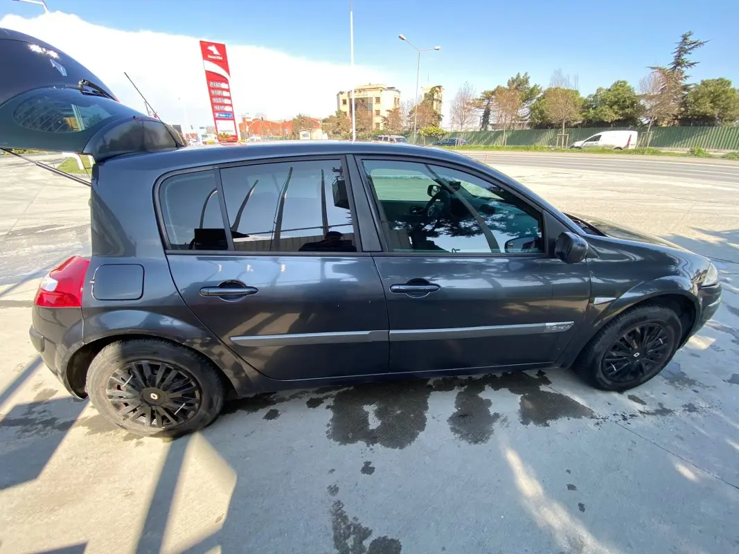 Renault Megane Megane 1.6 16V Expression BVA 2