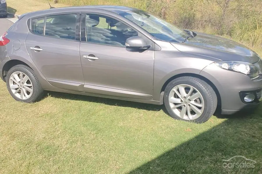 Renault Megane Megane 1.6 Privilege BVA 2