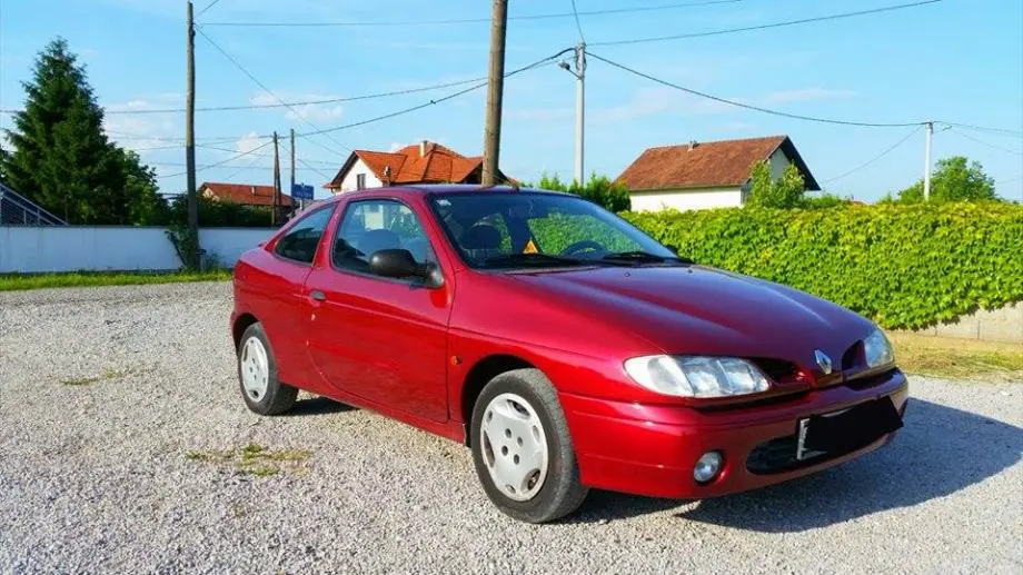 Renault Megane Megane 1.6e RN 4