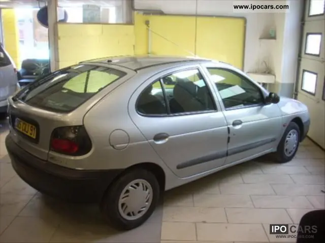Renault Megane Megane 1.6e RN 5