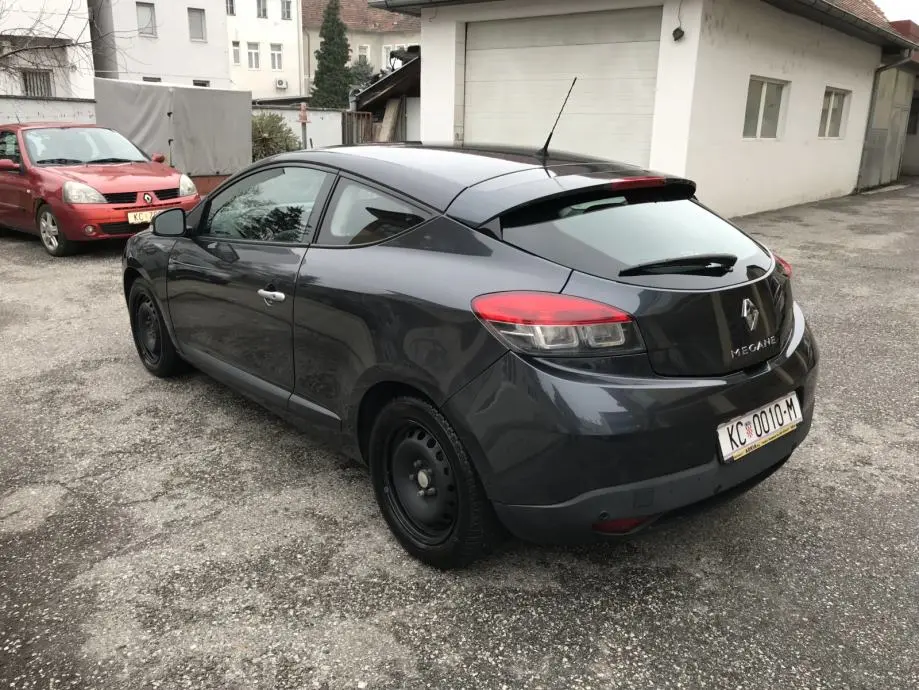 Renault Megane Megane 1.9 DCI 6