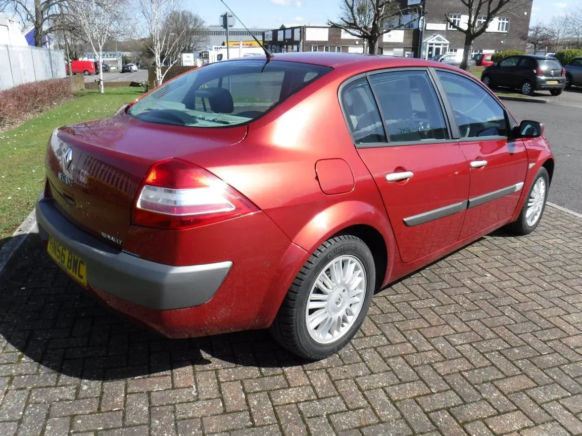 Renault Megane Megane 1.9 DCI Privilege 4