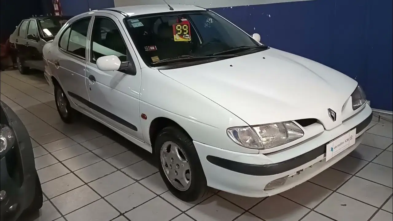 Renault Megane Megane 2.0 RXE 4