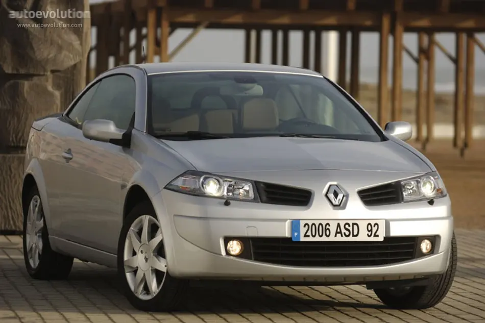 Renault Megane Megane CC 1.6 16V Dynamique BVA 6
