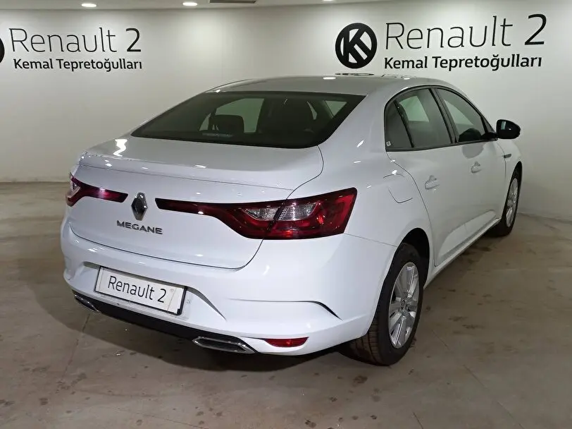 Renault Megane Megane Sedan 1.3 TCe Joy EDC 7