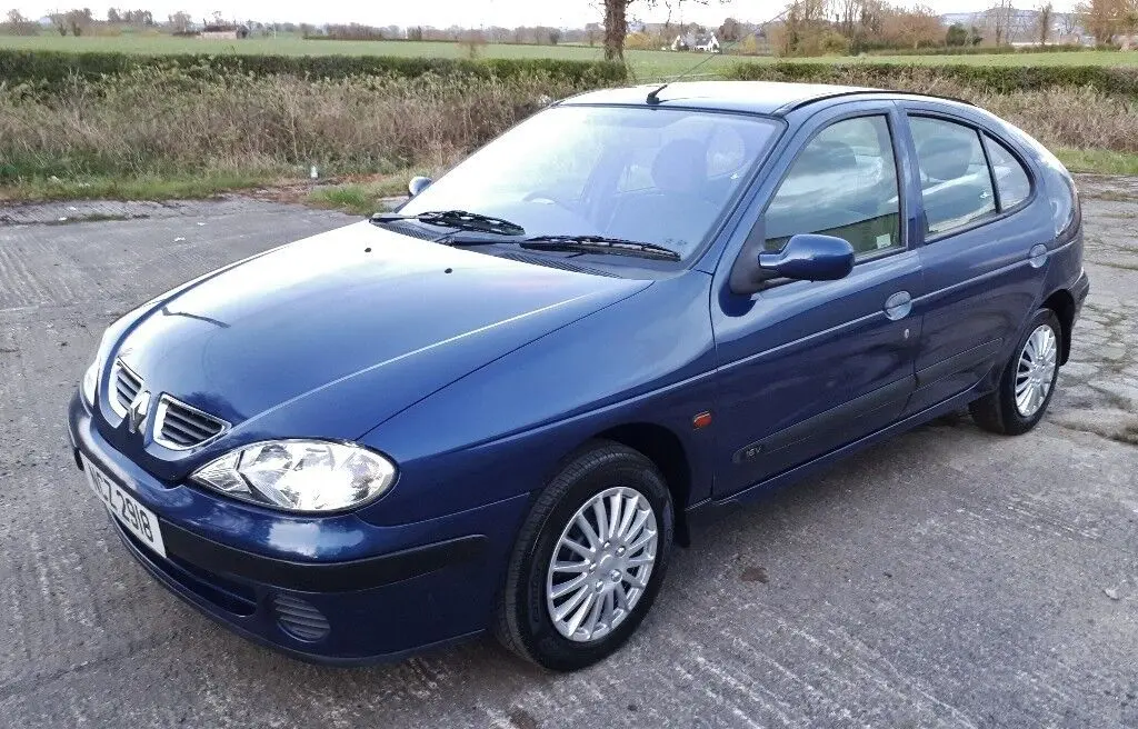 Renault Megane Megane Sedan 1.4 16V Alize 6