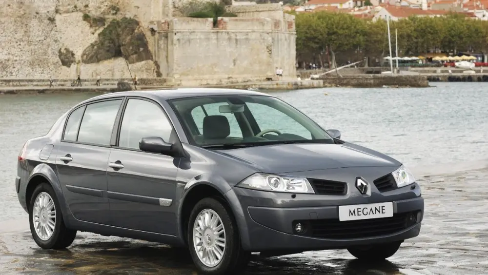 Renault Megane Megane Sedan 2.0 DCI Privilege 0
