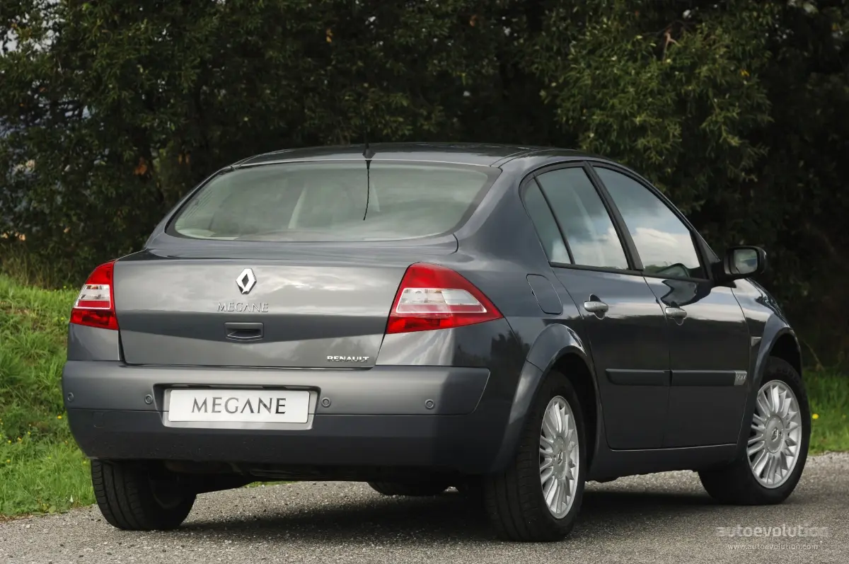 Renault Megane Megane Sedan 1.6 16V Expression 1