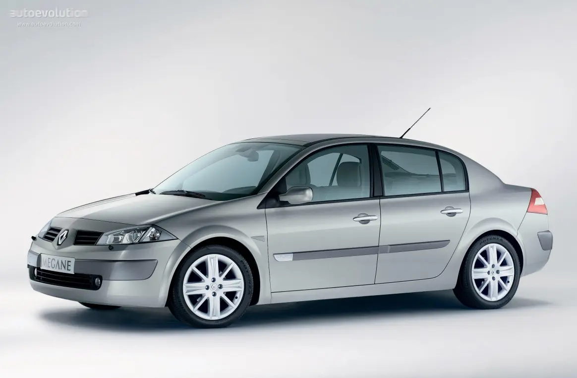 Renault Megane Megane Sedan 1.6 16V Expression 4