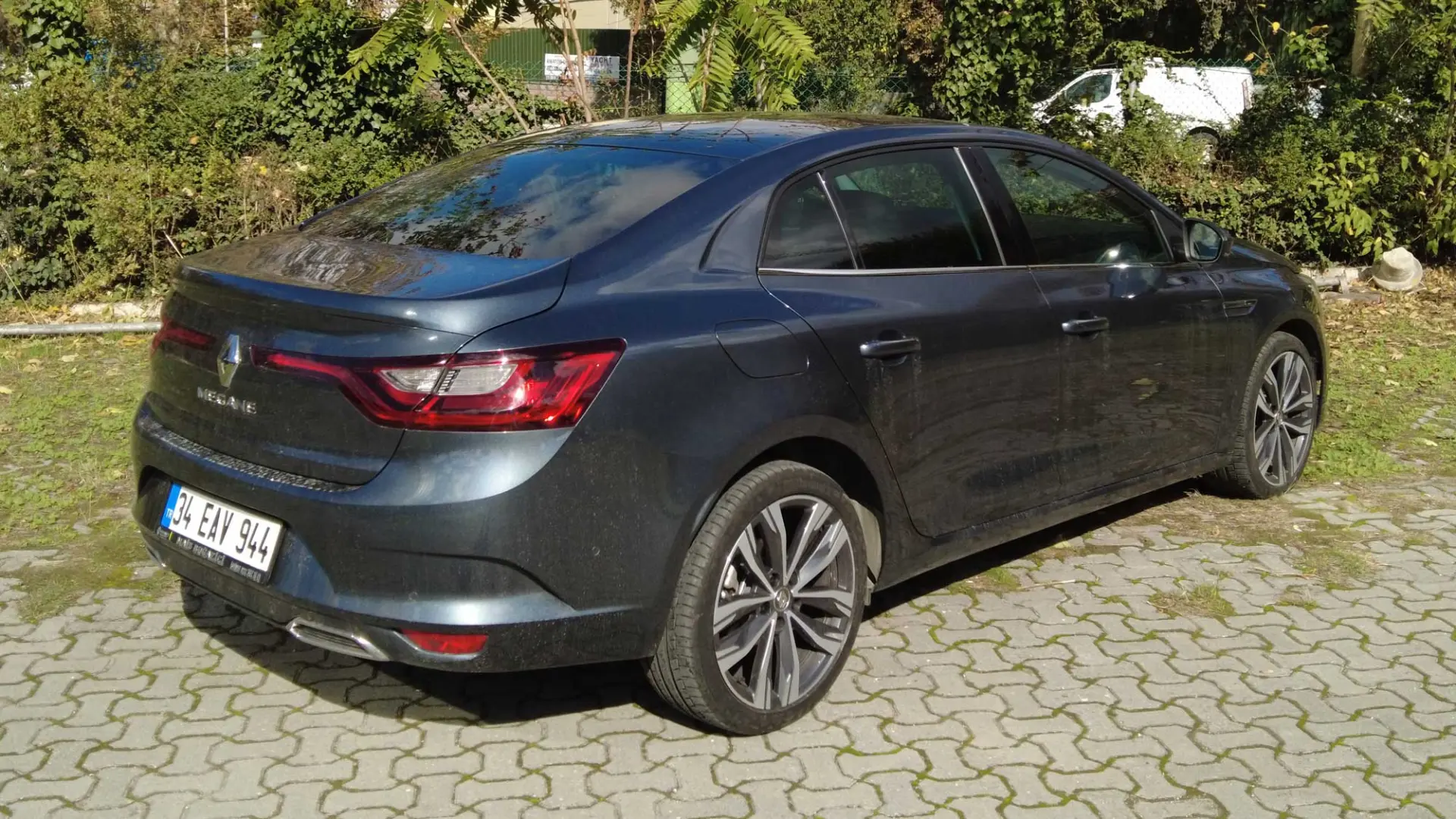 Renault Megane Megane Sedan 1.5 DCI Joy Plus EDC 4