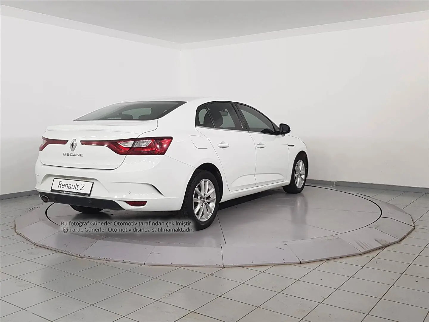 Renault Megane Megane Sedan 1.5 BluedCi Touch 1