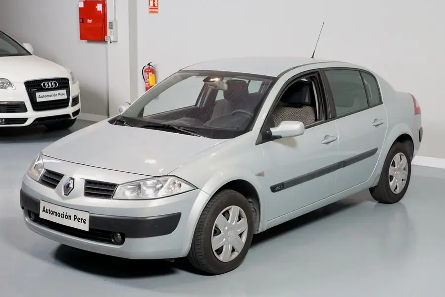 Renault Megane Megane Sedan 1.5 DCI Authentique BVA 5