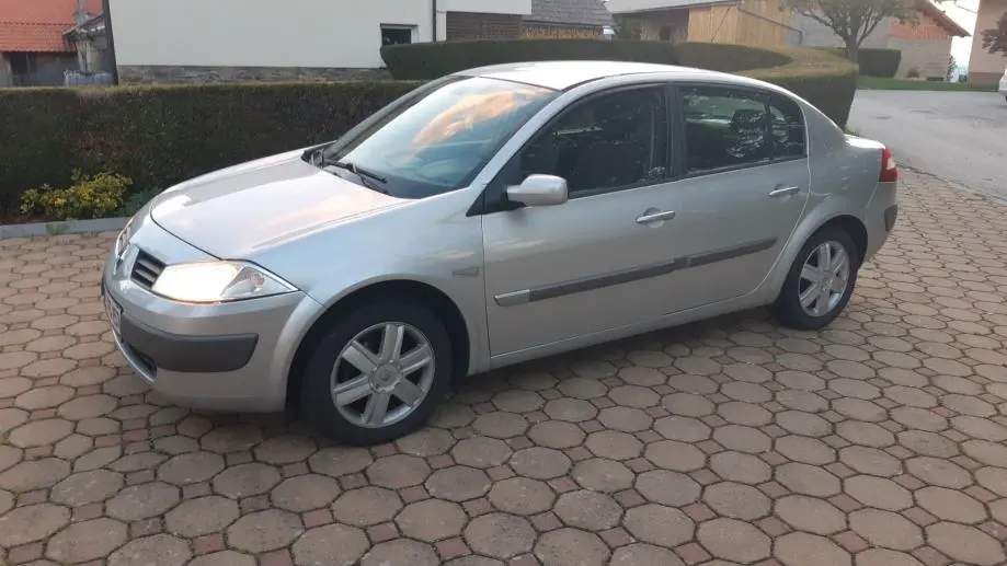 Renault Megane Megane Sedan 1.5 DCI Dynamique 6