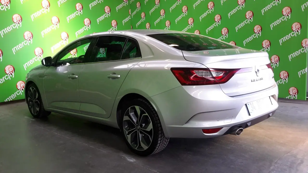 Renault Megane Megane Sedan 1.5 DCI Icon EDC 5