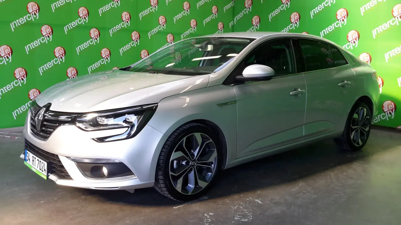 Renault Megane Megane Sedan 1.5 DCI Icon EDC 7