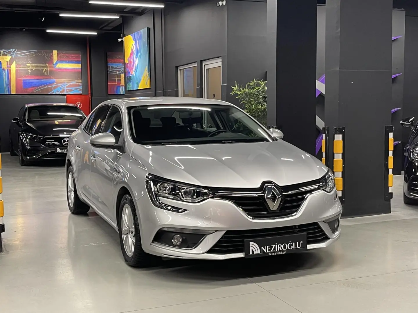 Renault Megane Megane Sedan 1.5 DCI Touch EDC 5