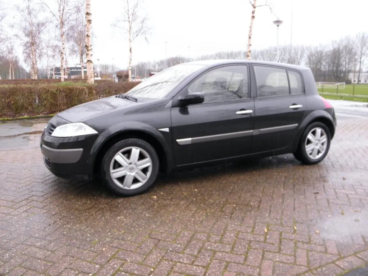 Renault Megane Megane Sedan 1.6 16V Expression 3