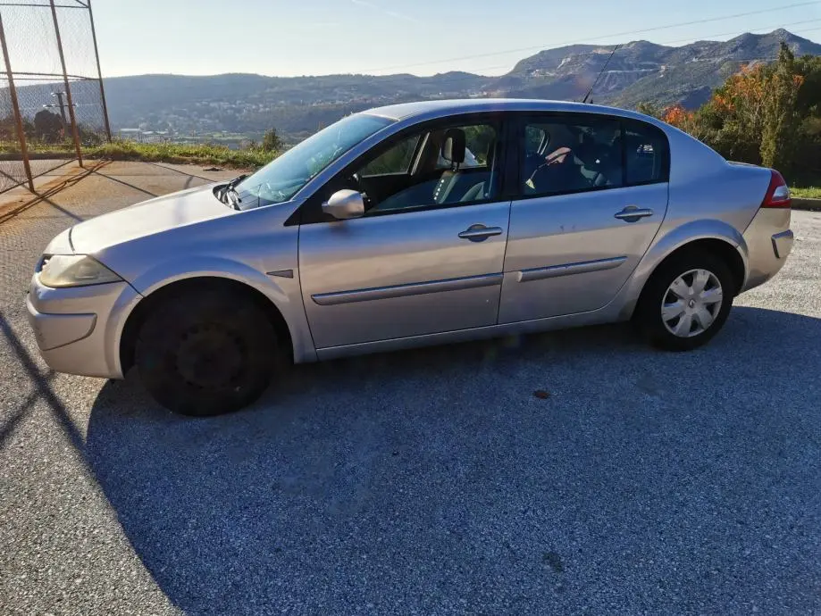 Renault Megane Megane Sedan 1.6 16V Extreme 7
