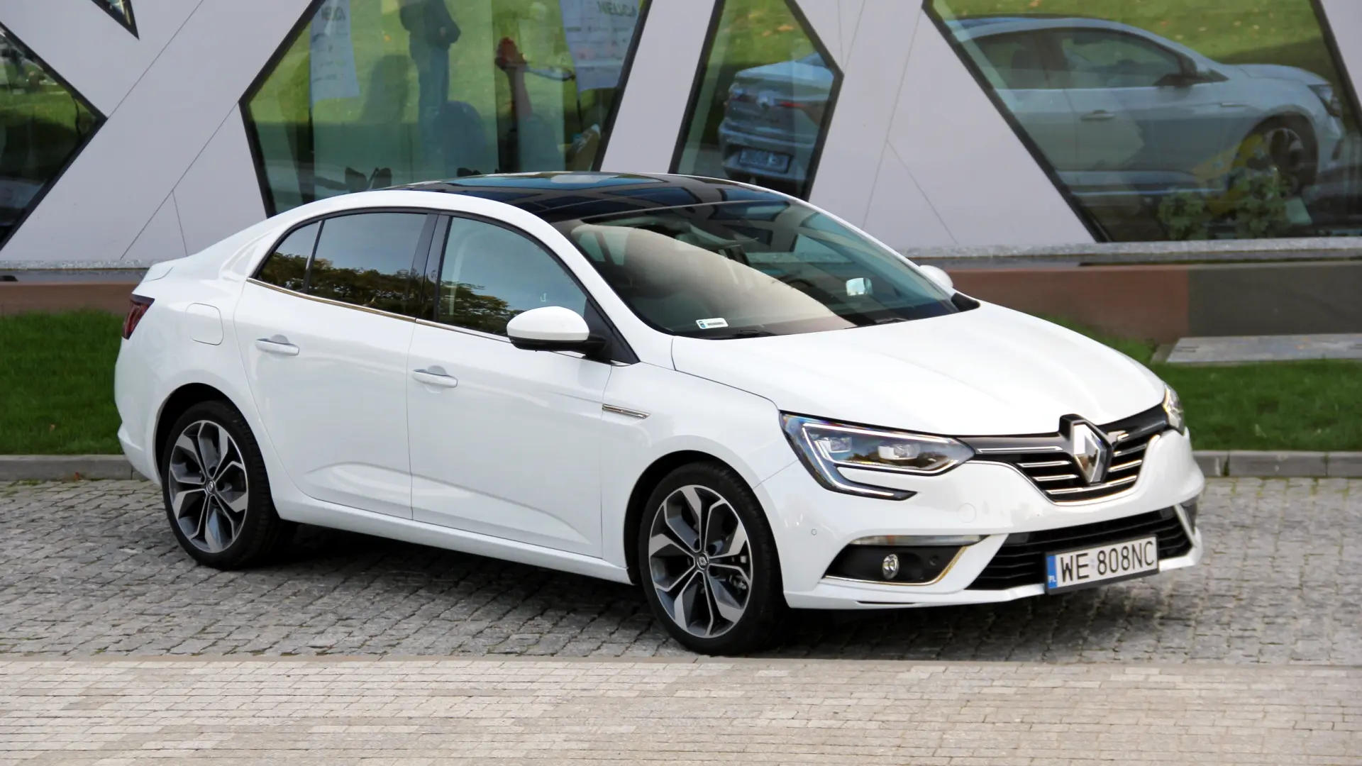 Renault Megane Megane Sedan 1.6 16V Touch 3