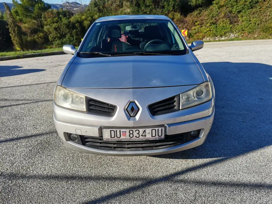 Renault Megane Megane Sedan 1.6 16V Privilege Plus 6