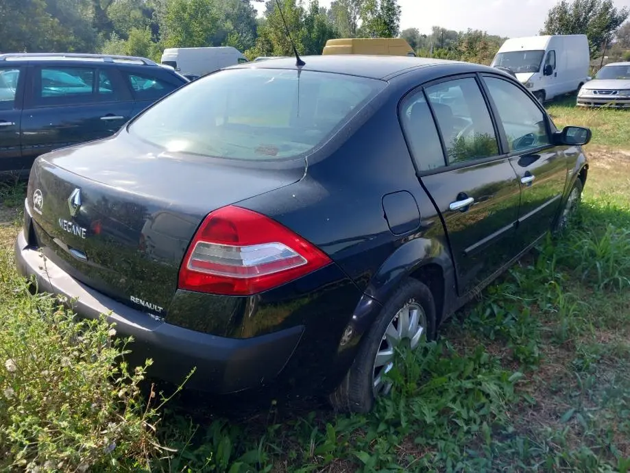 Renault Megane Megane Sedan 1.6 16V Privilege Plus 4