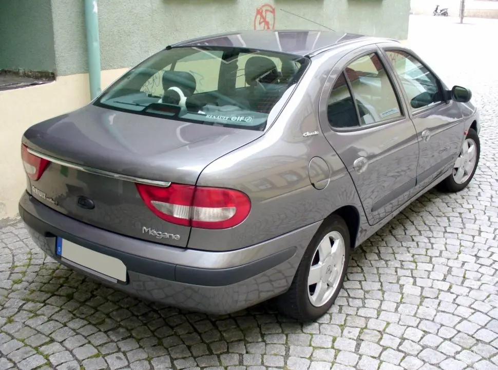 Renault Megane Megane Sedan 1.9 DTI RXE 7
