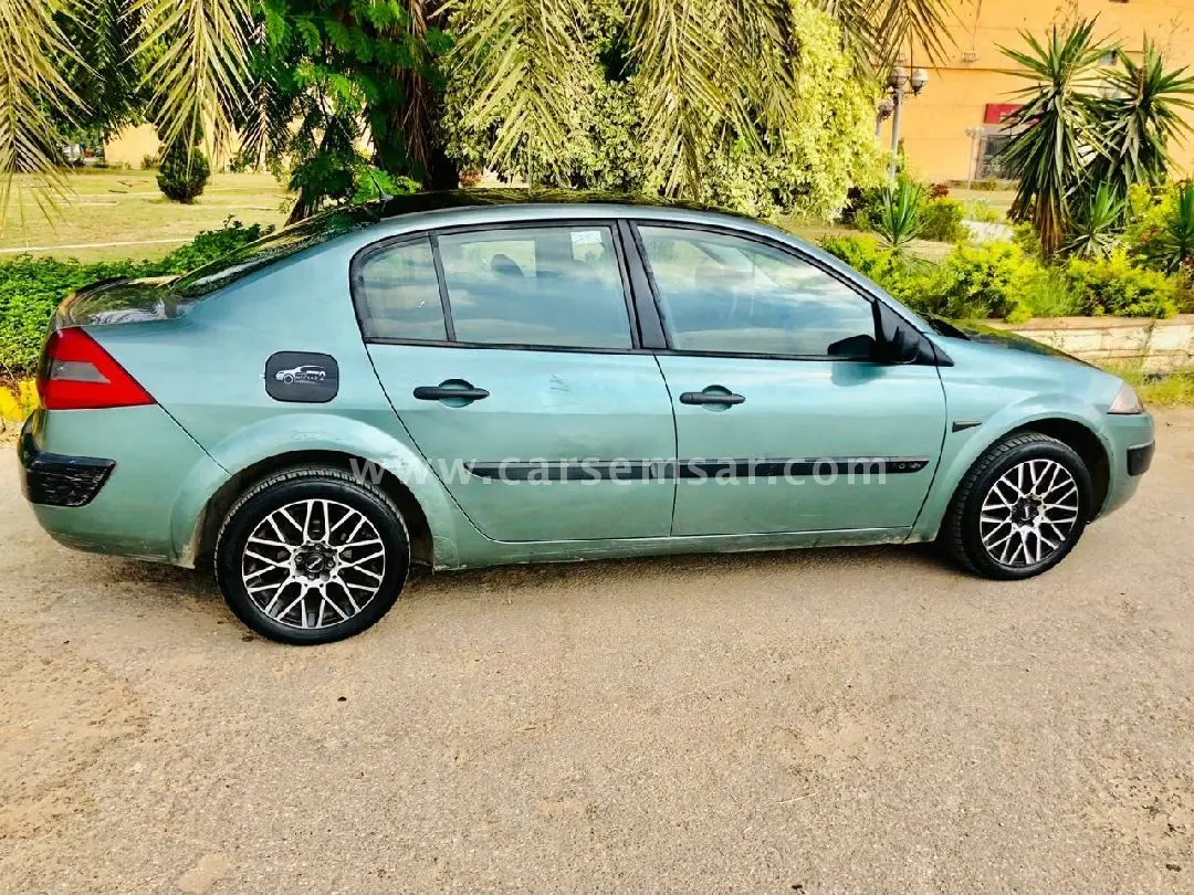 Renault Megane Megane Sedan 2.0 DCI Privilege 7