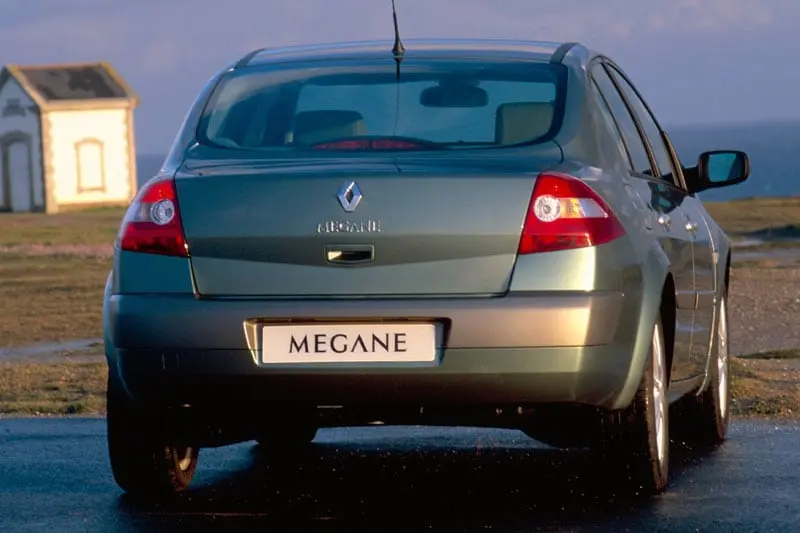 Renault Megane Megane Sedan 2.0 16V Dynamique 7