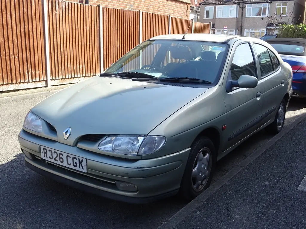 Renault Megane Megane Sedan 2.0 RXE 2