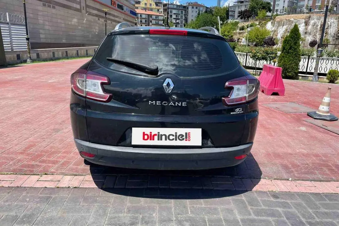 Renault Megane Megane 1.5 DCI Sport Edition EDC 0