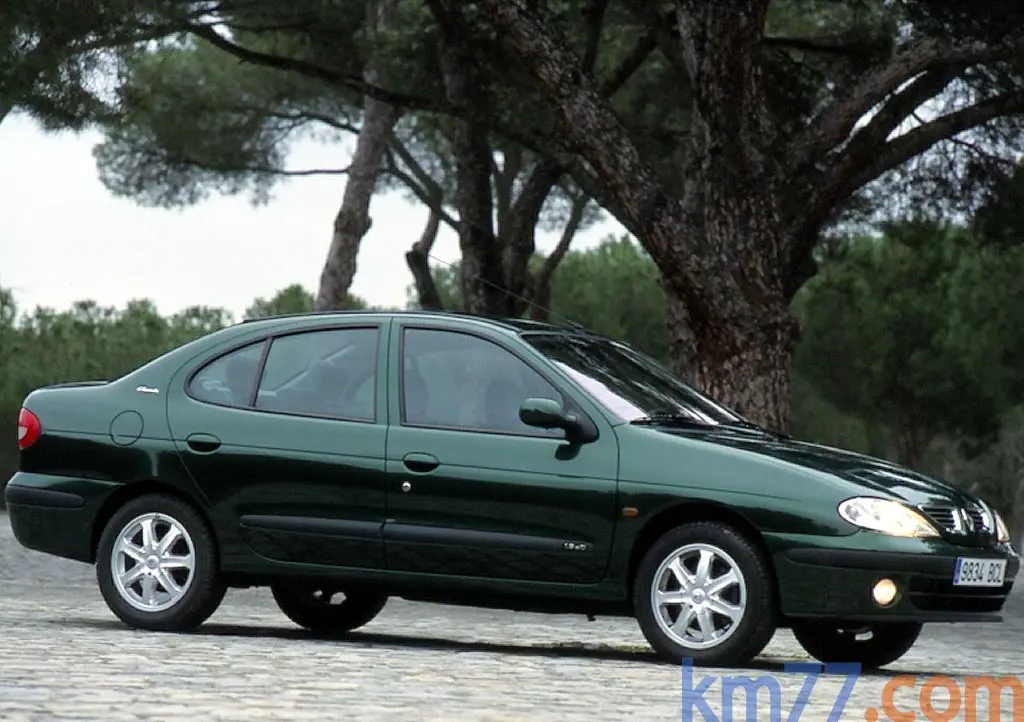 Renault Megane Megane Sedan 1.9 DCI Privilege 6