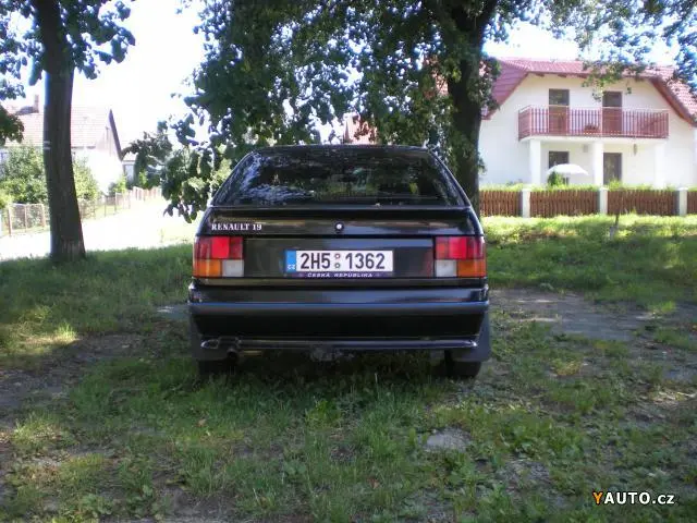 Renault  R19 1.7 GTS 6