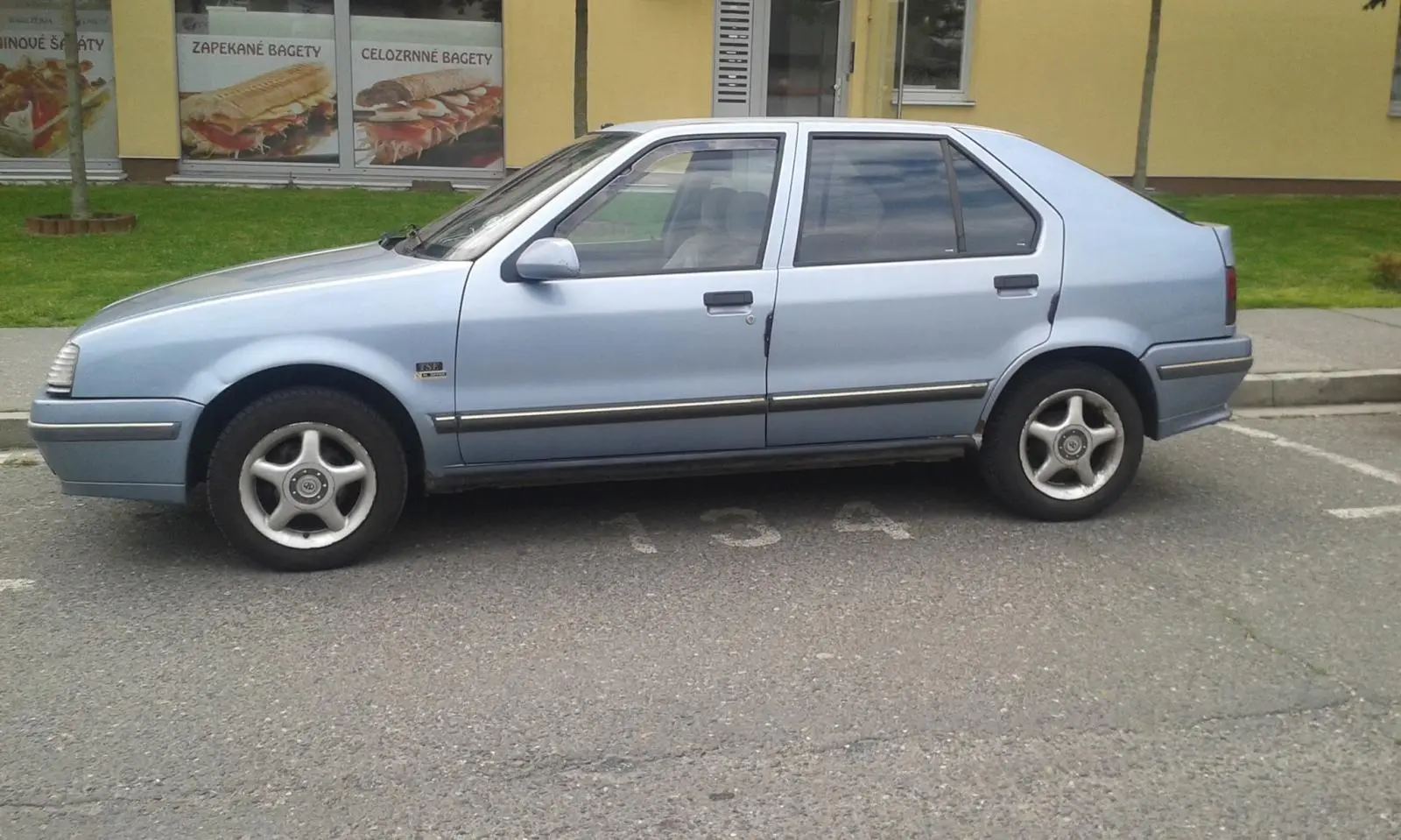 Renault  R19 1.7 TSE 5