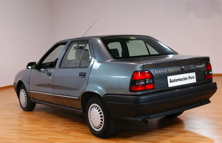 Renault  R19 1.7 TXE 4