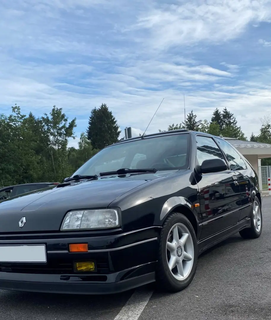 Renault  R19 1.8 16V 1