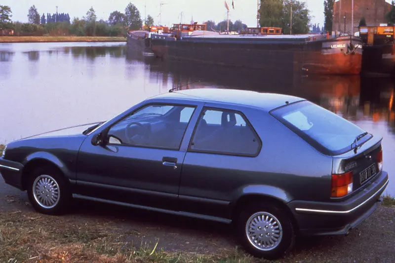 Renault  R19 1.8 16V 3