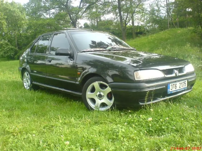 Renault  R19 1.9 TD 5