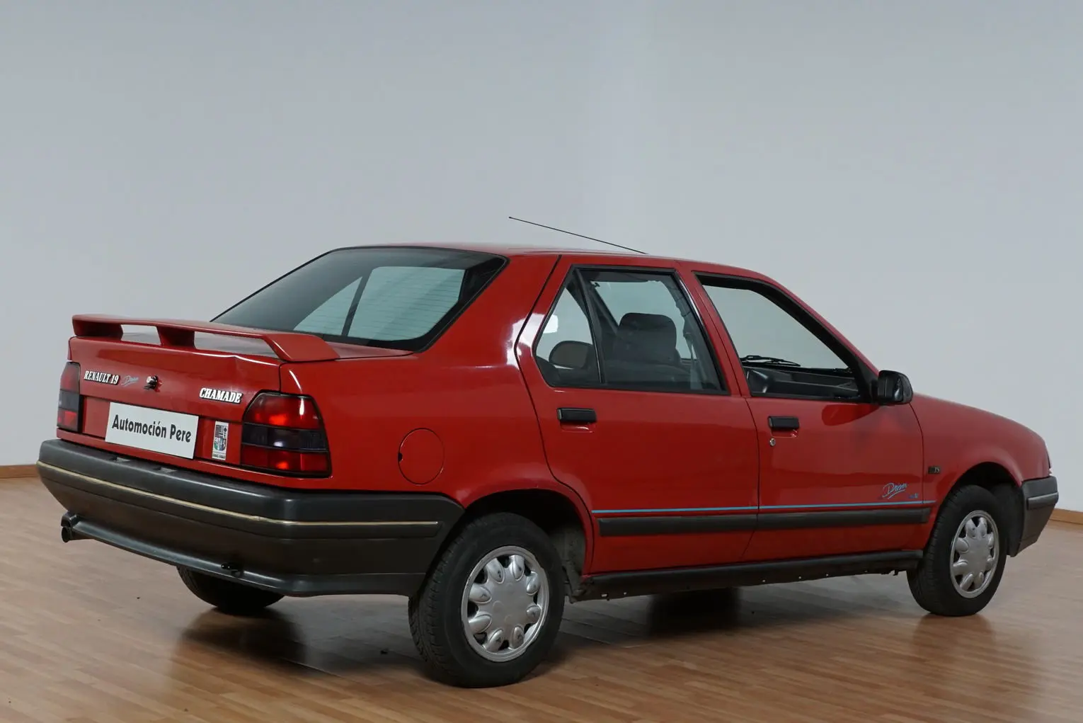 Renault  R19 Europa 1.4 Prima 4