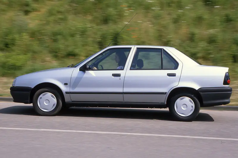 Renault  R19 Europa 1.4 Chic 4