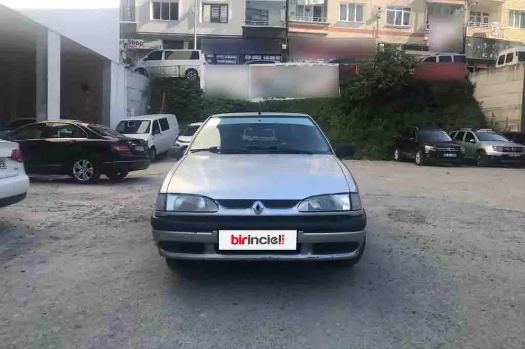 Renault  R19 Europa 1.4 Chic 5