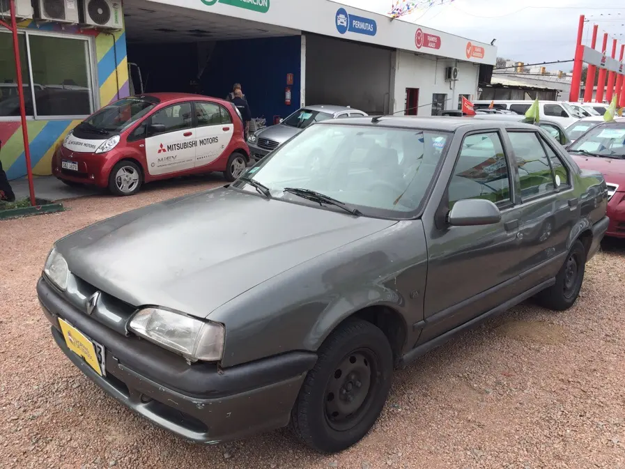 Renault  R19 Europa 1.7 RN 2